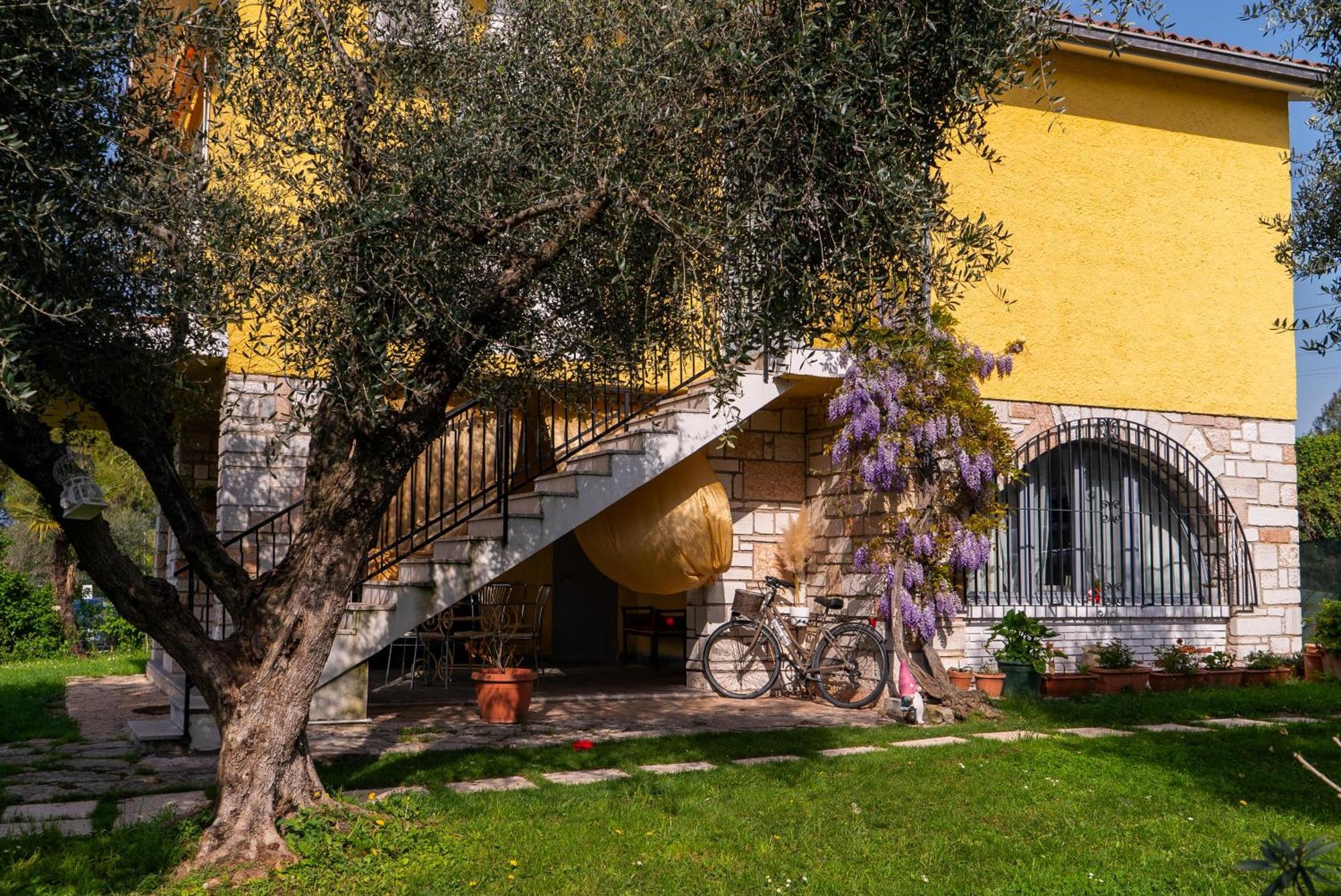 Villa La Magnolia - Private Beach Access, Garden, Views Лацизе Екстер'єр фото