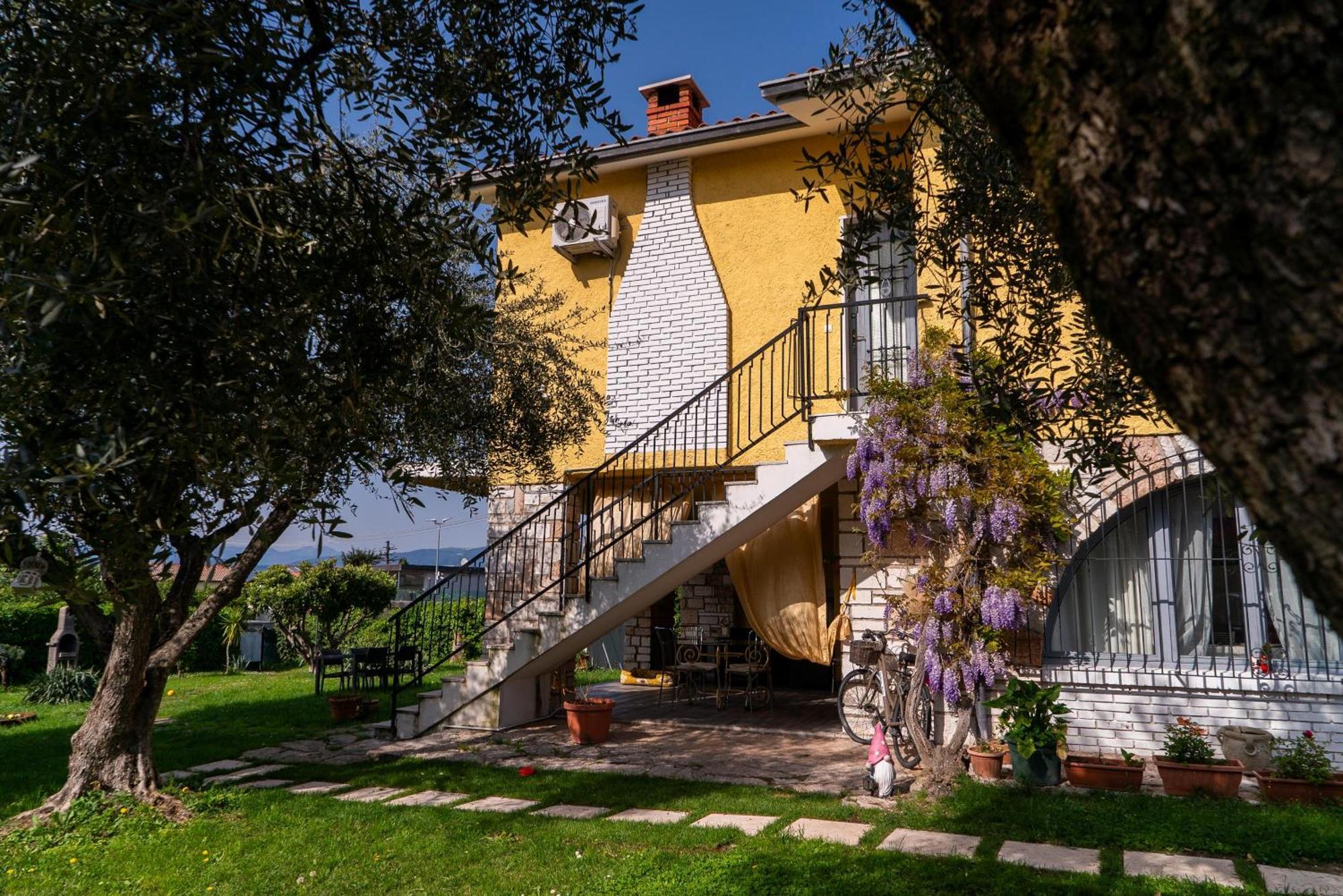 Villa La Magnolia - Private Beach Access, Garden, Views Лацизе Екстер'єр фото